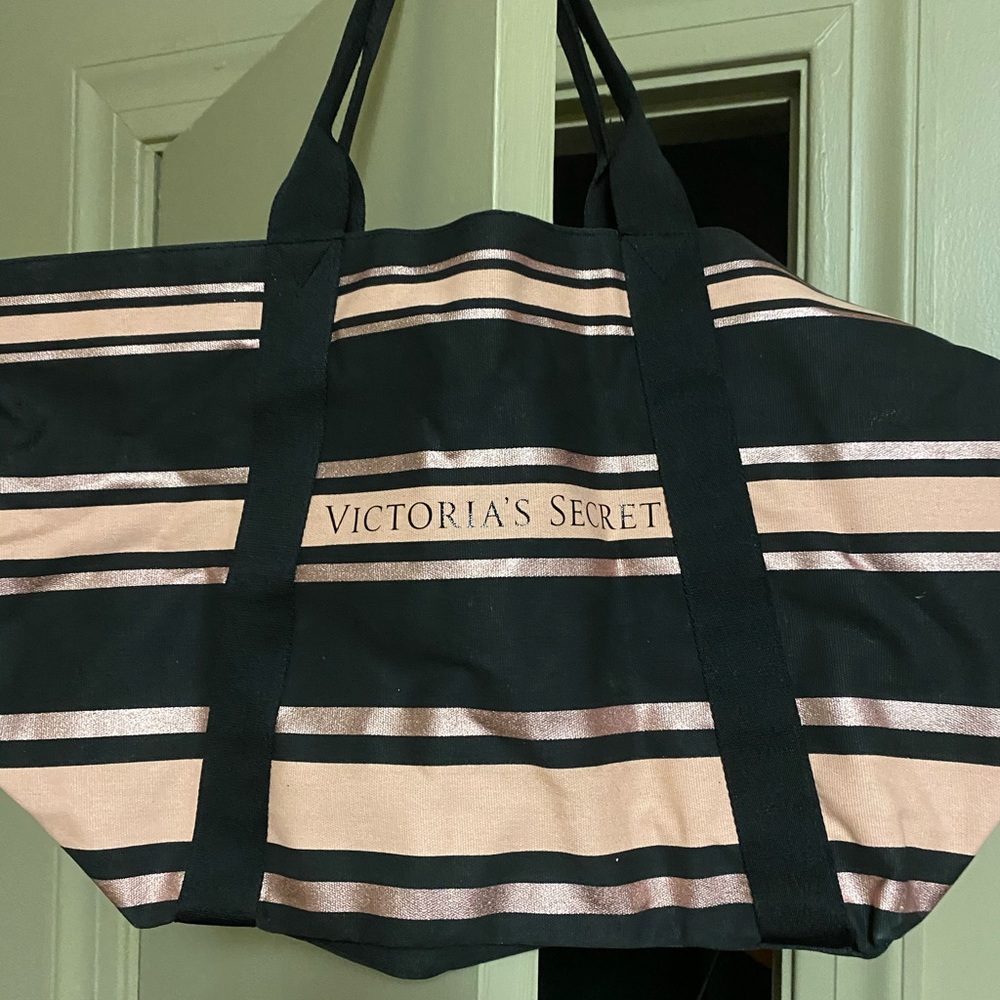 Large carry tote